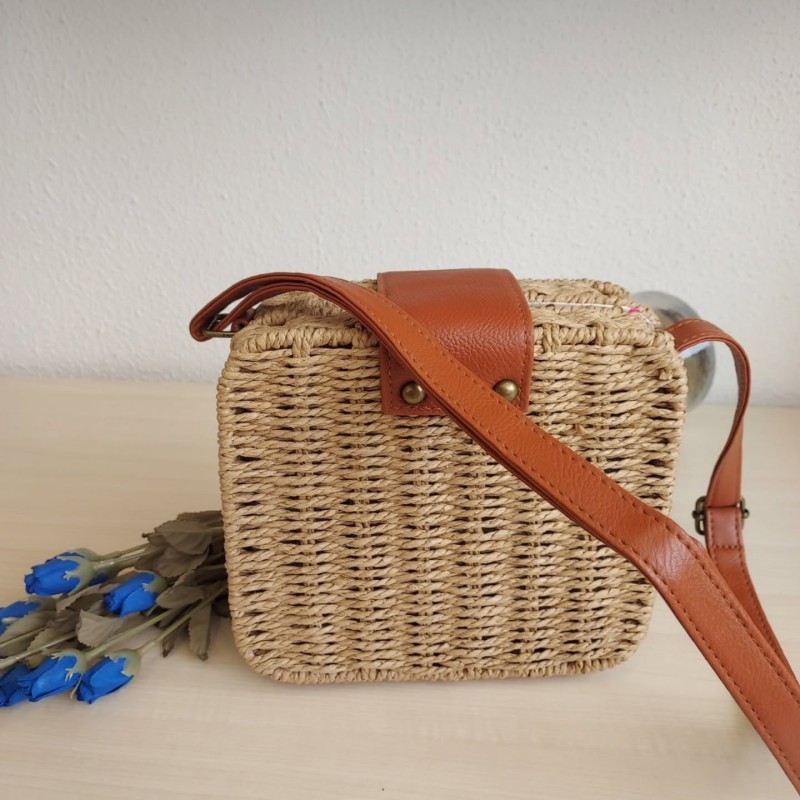 BAMBOO CLUTCH BEIGE