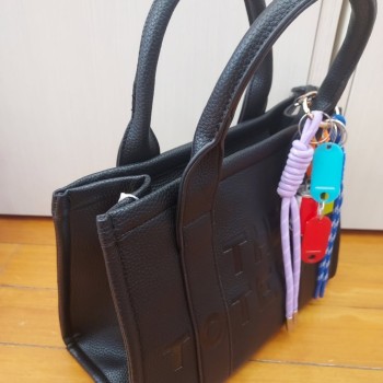 TOTE MINI BLUE +CHARMS
