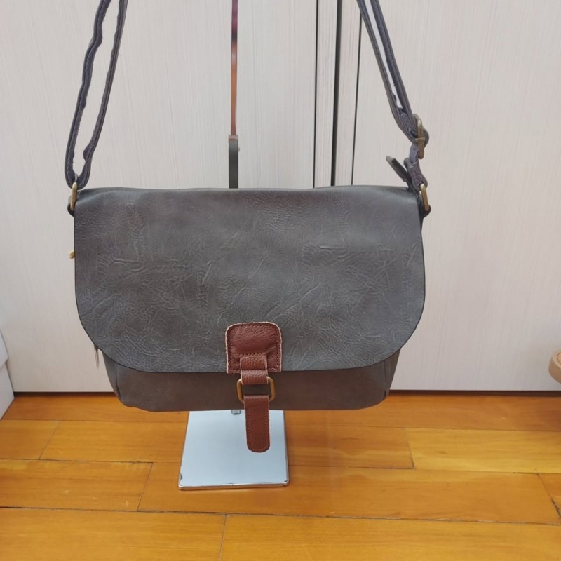 PAOLO BAG ΤΑΧΥΔΡΟΜΙΚΟ ΤΣΑΝΤΑΚΙ ΣΚΟΥΡΟ ΓΚΡΙ
