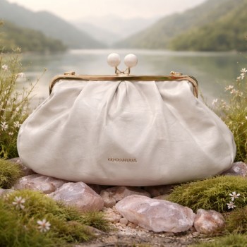 DOLLA CLUTCH BEIGE